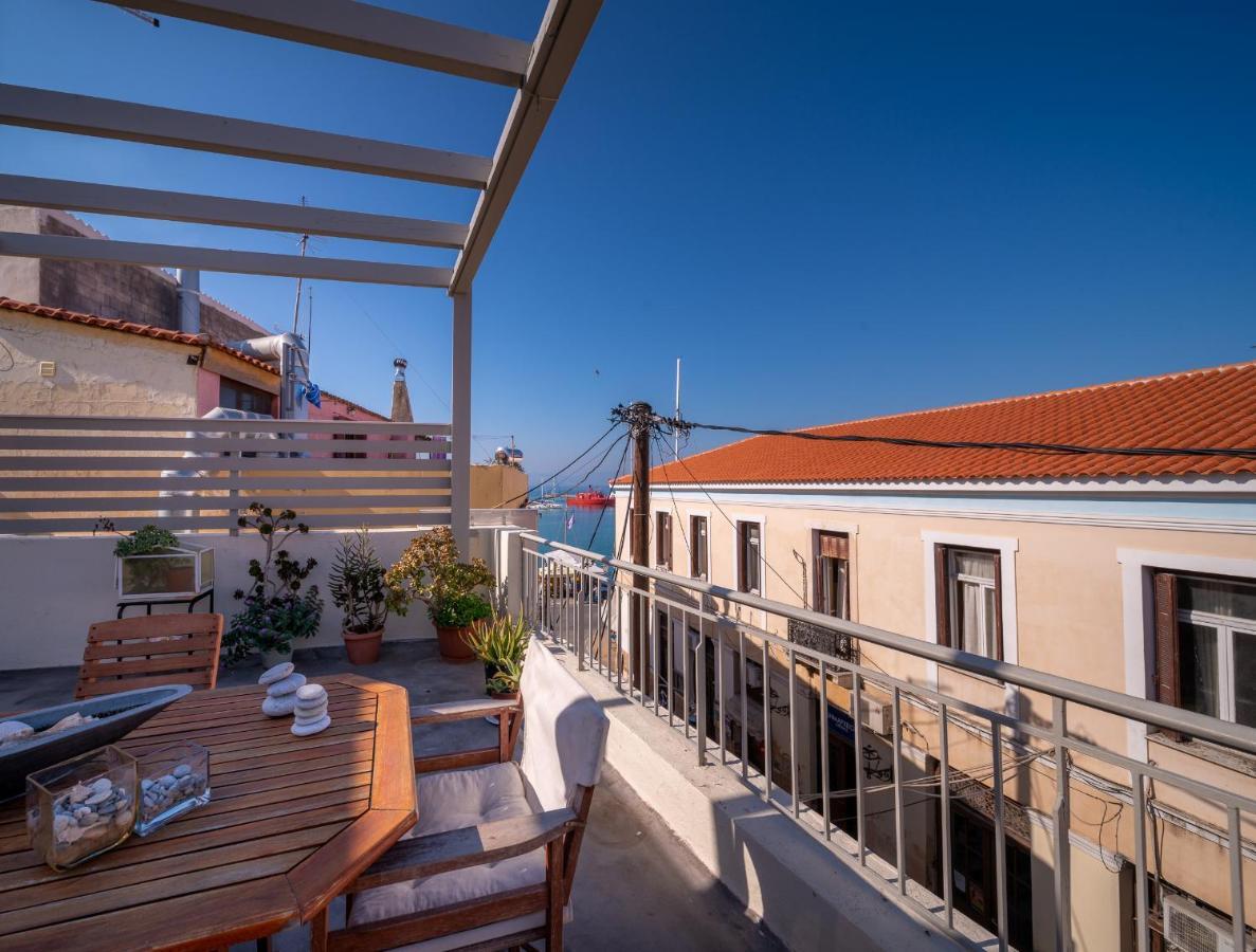 Апартаменты The Roof - Flat Sea View In Aegina Town Экстерьер фото